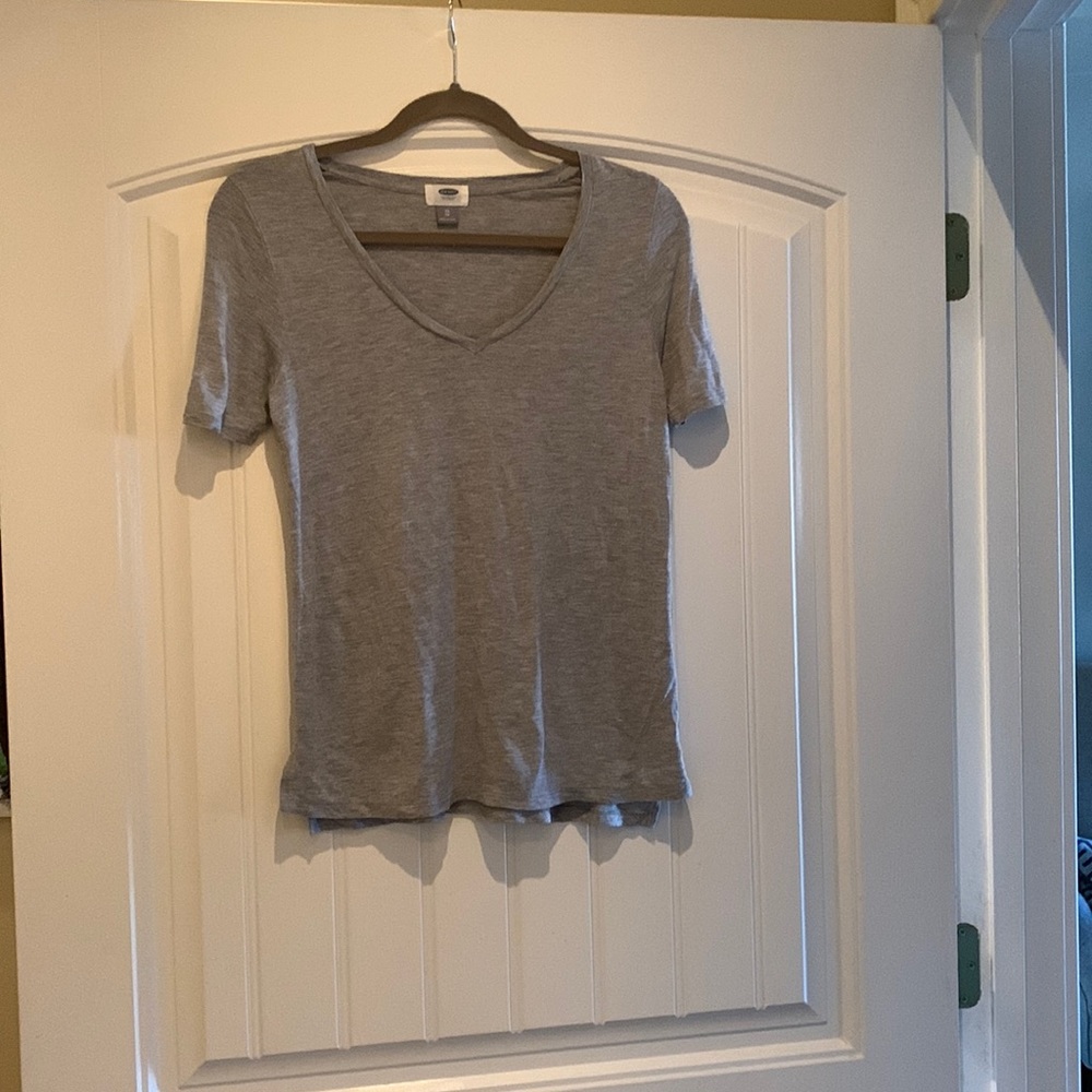 Short sleeve v neck top